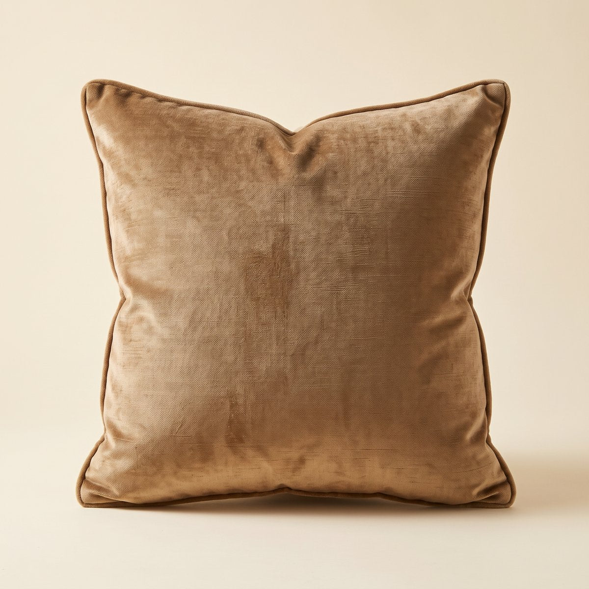 Lucie pillow in Saddle